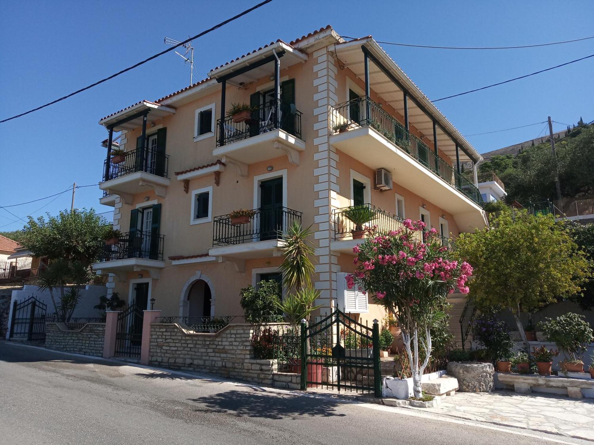 Dimitra'S Great View Apartment Dilináta Екстериор снимка